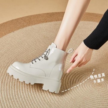 米白色馬丁靴子女夏季薄款高跟新款英倫風2025秋春厚底內增高短靴