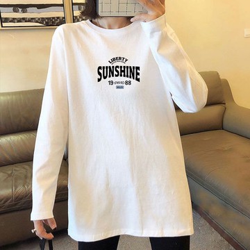 愛依依 上衣 長袖T卹 印花上衣 學院風 中大碼 M-3XL 新款t卹女打底衫內搭秋季外穿-9953.