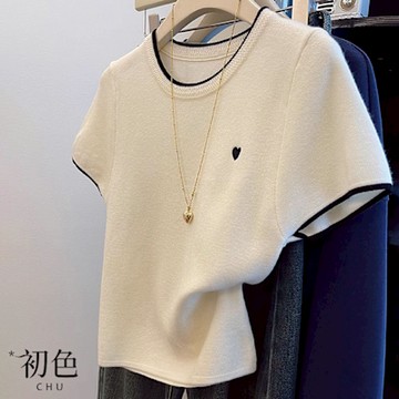 初色 純色簡約迷你愛心刺繡圓領短袖撞色T恤針織衫上衣女上衣-杏色-12833(F可選)