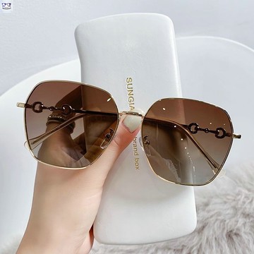 近視墨鏡 墨鏡女 馬蹄扣潮茶色墨鏡女夏可配近視阻隔紫外線新款大臉顯瘦有度數太陽鏡