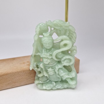 溫潤冰綠色係手工雕刻三太子站姿吊墜 |天然緬甸玉A貨翡翠