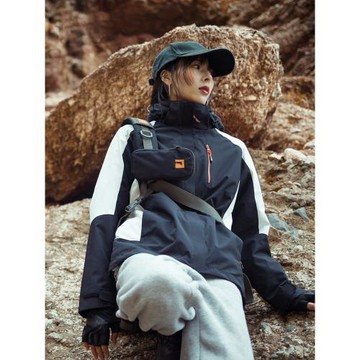 WASSUP UOSNE戶外女款外套新款爆款秋冬季三合一可拆卸滑雪服夾克