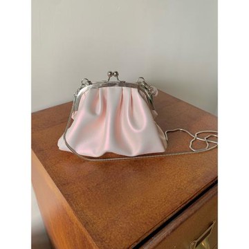 今年流行小包包少女可愛褶皺夾子包小眾高級感鏈條包手提斜挎包潮