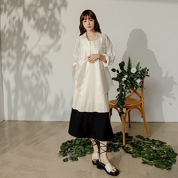 OB嚴選中大尺碼-質感立體織紋跳色拼接背心洋裝《DA10256》