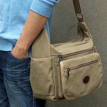 新款翻蓋男帆布包橫款大容量休閑斜背包男士包包單肩包男包斜挎包
