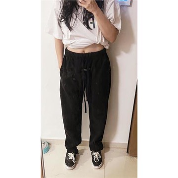 Ess搖粒絨褲腳可抽繩褲子可以搭配上衣