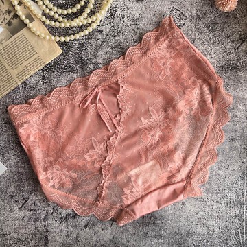 中低腰內褲【戀戀伊甸園】6色超舒適性感彈性中大尺碼包臀不卡屁肉冰絲蠶絲舒適隱形法式蕾絲透膚內褲-33到41吋臀圍M/L/XL  iVenus 玩美維納斯