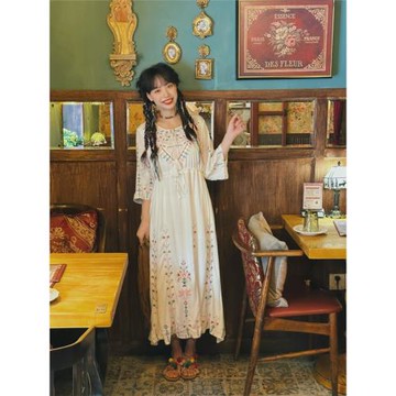 波西米亞夏季民族風重工刺繡長裙收腰大擺裙寬松棉麻度假連衣裙女