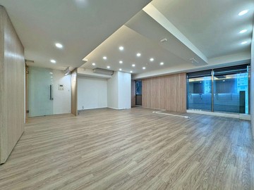 獨家鴻運金商辦｜室內約130坪+雙平車！｜台中市北區民權路