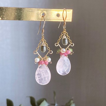 櫻花吊燈耳環 14KGF 粉晶 橄欖石 淡水珍珠 / 耳夾