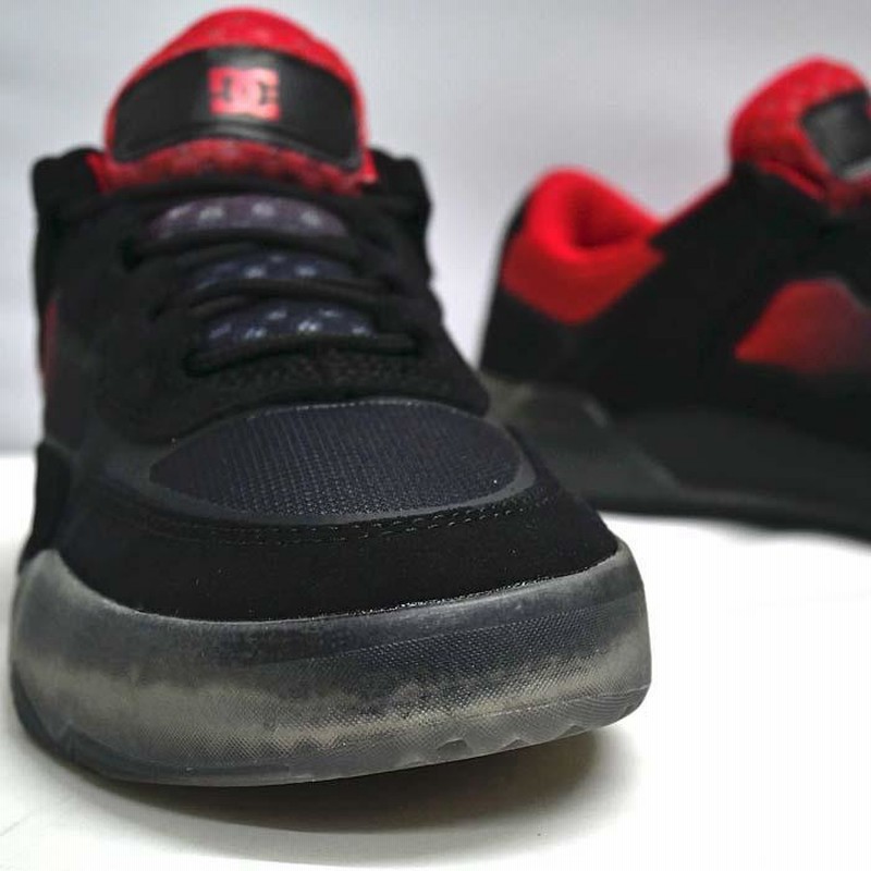25.5㎝ DC METRIC S 黒 赤 スケシュー 新品 25.5㎝ DC METRIC S 黒 赤 スケシュー 新品