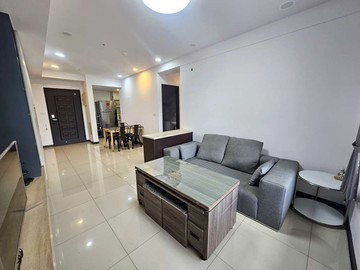 【吳虹誼】C27輕軌鼎山家樂福✭暉鍠時代三房平車｜高雄市三民區愛國路