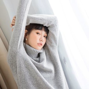 OB嚴選-質感純色高領針織毛衣《FA1490-》