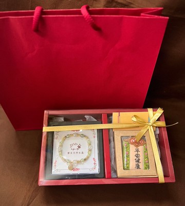 平安健康御守糖霜餅乾與水晶手鍊禮盒