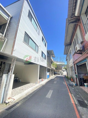 順安走路享商圈機能全新整理車庫大透天｜宜蘭縣冬山鄉育英路