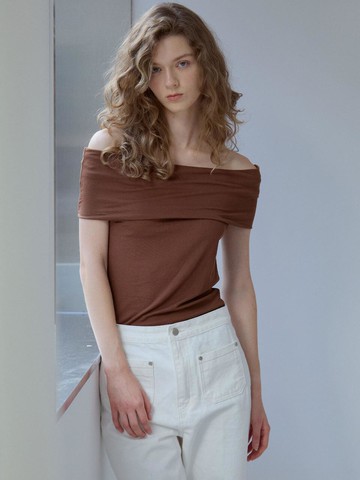 Off-Shoulder Jersey Top _Brown