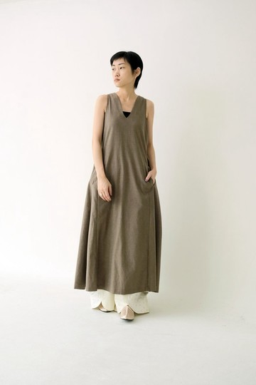 川 衣 WEAR BEING  中亞削肩長洋裝  茶褐棉