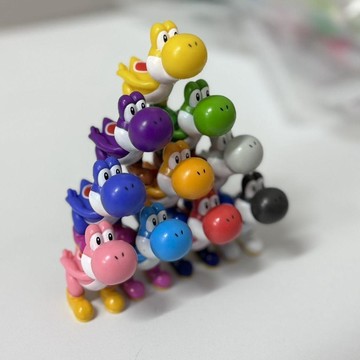 熱款✨耀西周邊 Yoshi 瑪利歐周邊 路易 庫巴 綠色恐龍 鑰匙扣貼紙娃娃 超級馬里奧耀西卡通迷你小公仔疊疊樂桌面擺件