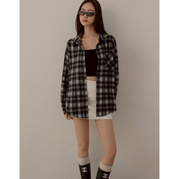 CHIC A SPACE 法蘭絨格紋單口袋長袖長版襯衫(黑/咖啡) 女裝 現貨