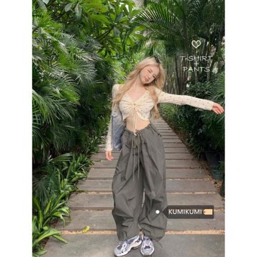 kumikumi辣妹風碎花長袖T恤女早春設計感系帶顯瘦短款露臍上衣潮