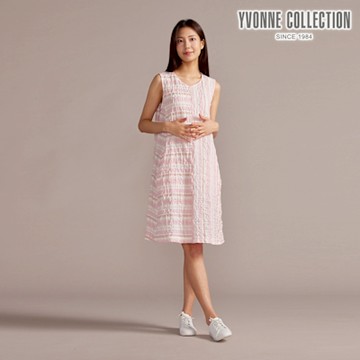 YVONNE 以旺傢飾 皺皺條拼接無袖洋裝-貝殼粉