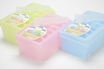 KEYTOSS 新色選方型製冰器冰盒冰夾組  1入 (22*12*8.5CM)