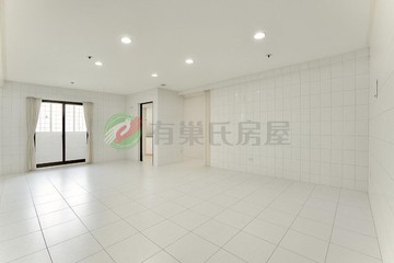 高樓層寬敞大三房平車臨商圈臨學區至尊天下｜台南市安平區建平十七街