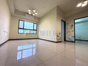 龍安曉知青景觀２房　龍安國小、桃園交流道、湖畔旁｜桃園市蘆竹區國豐十街