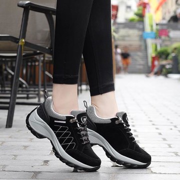 春夏運動鞋女鞋媽媽鞋軟底搖搖鞋女厚底休閑旅游鞋坡跟松糕鞋單鞋