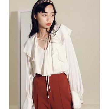 日系貴牌 胸前褶邊大翻領甜美系帶薄長袖女襯衫