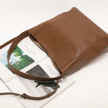 Pineapple-Outfitter-高質感皮革托特包-棕色