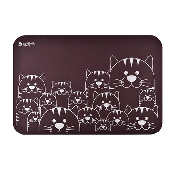【怪獸】瑪思特 10秒頂吸 軟式珪藻土吸水地墊 虎視丹丹 (60x40cm) -酒紅