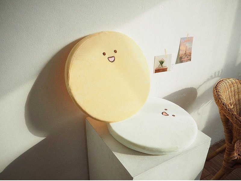 DowDow&MowMow麵團記憶坐墊 Sitting Cushion