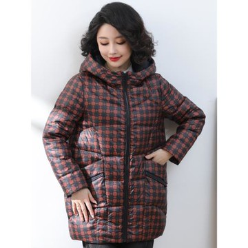 中老年新款羽絨服加肥大碼女裝50歲媽媽冬裝外套加厚保暖連帽襖子