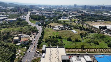 正20米豐興路｜王者農地１７００坪｜鄰聚興產業園區｜台中市潭子區興龍段