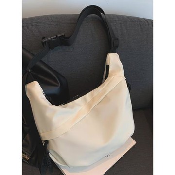 時尚通勤大容量單肩包包女2025新款休閑帆布百搭托特包韓版腋下包