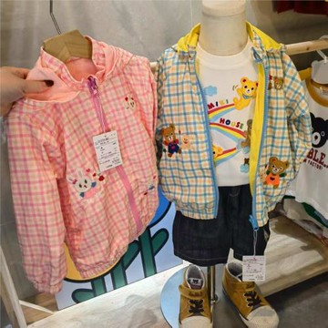 日系潮牌兒童春款防風外套 男女寶刺繡熊格子兩面穿連帽風衣開衫