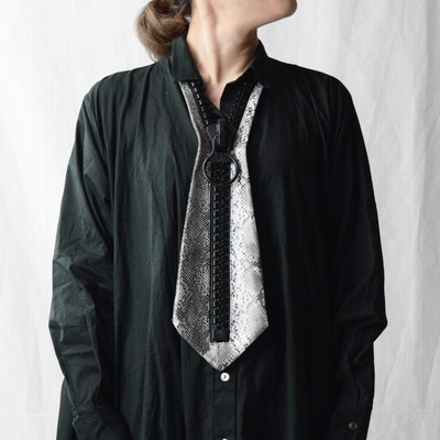 新品 kawa-kawa カワカワ POWER-NET 角型ワンショルダー(黒)-