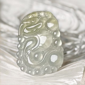 放光玻璃種飄黃翡翡翠懷古龍牌 | 天然緬甸玉A貨翡翠 | 送禮