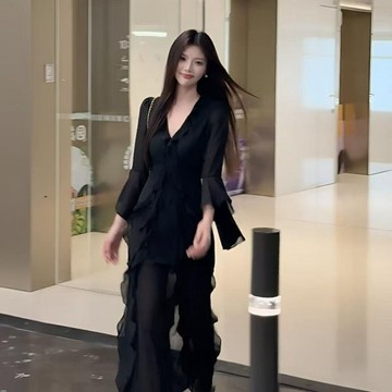 YY721L_大尺寸胖mm純黑V領荷葉邊套裝女中袖不規則上衣網紗裙顯瘦清涼