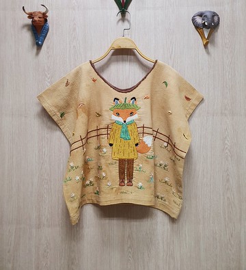 手工刺繡襯衫、棉布、狐狸、雛菊、葉子