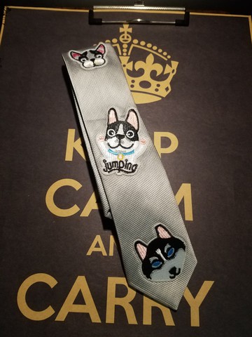 銀灰色小狗刺繡趣味英倫風領帶