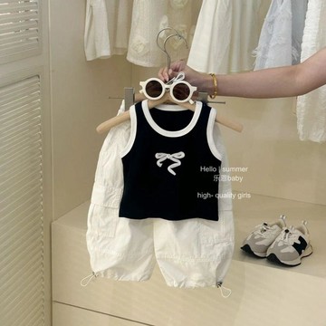 Mini baby🌷女童夏季黑色背心+白色工裝褲套裝寶寶百搭兩件套