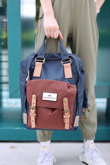 【DOUGHNUT】14吋 防潑水 後背包 馬卡龍 水壺格 機能-深藍 JG