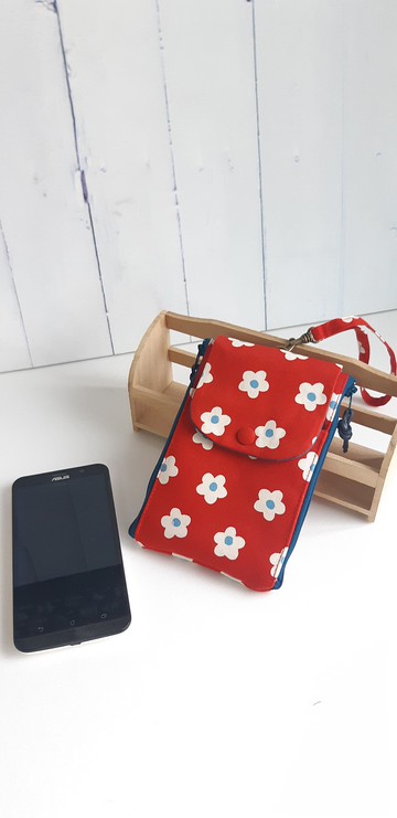 小花花手機收納袋-附贈手腕帶(可加購可調式蠟繩背帶)有2色