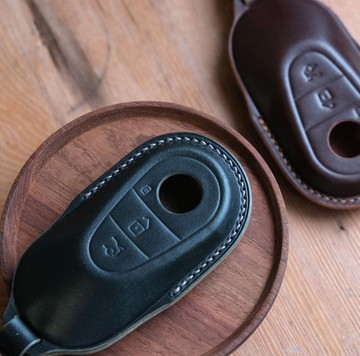 【寓吉】賓士 鑰匙皮套 Benz W205 C300 C200 GLA250  AMG 馬疆革