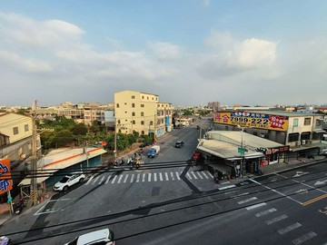 人潮車潮匯聚翻新黃金店面｜高雄市大寮區鳳林三路