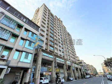 漢民商圈.小港醫院7.48米大面寬.挑高金店霸｜高雄市小港區華山路