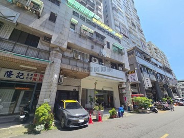 三多商圈捷運樓店/正街上雙主臥/興中觀光夜市旁｜高雄市苓雅區永樂街