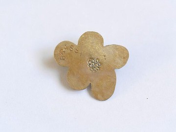 BRASS 黃銅 陸蓮花 Lucria 小巧胸針